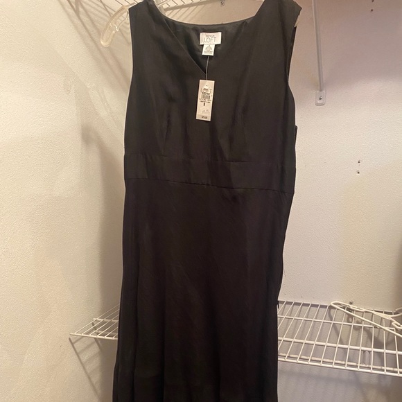 LOFT Dresses & Skirts - Tags on black Loft dress.